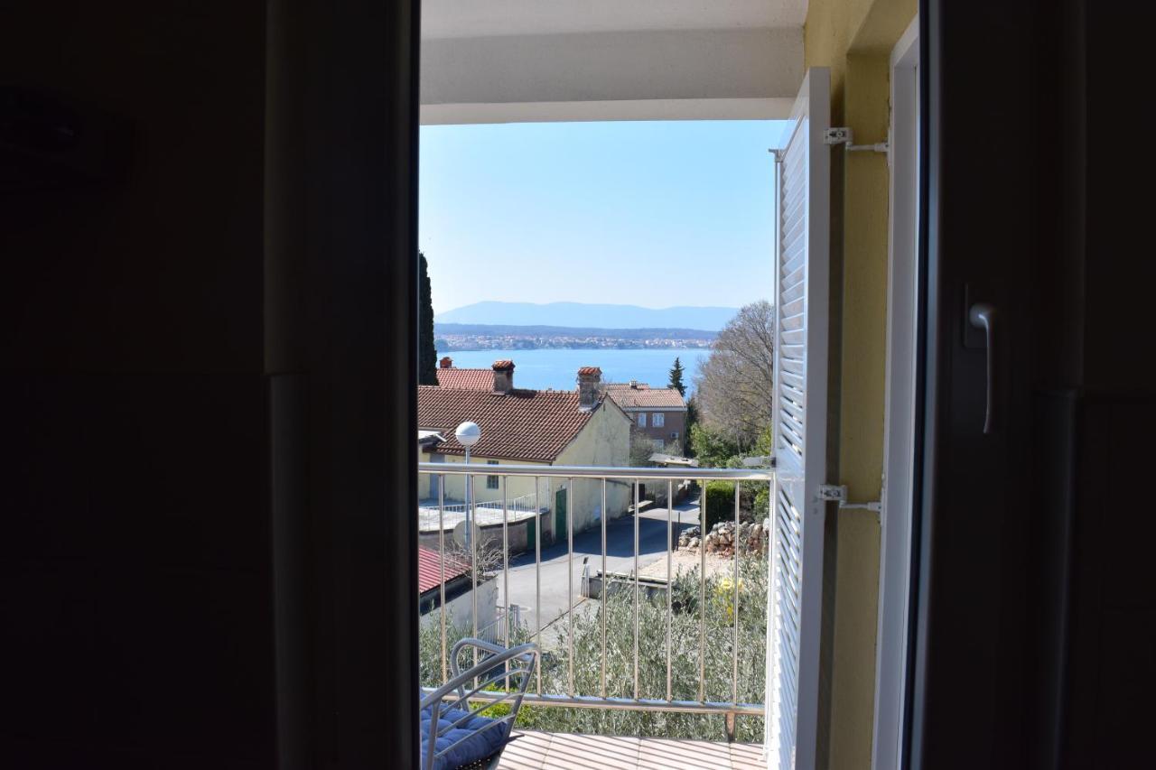 Apartment Vista Mare Malinska Ngoại thất bức ảnh